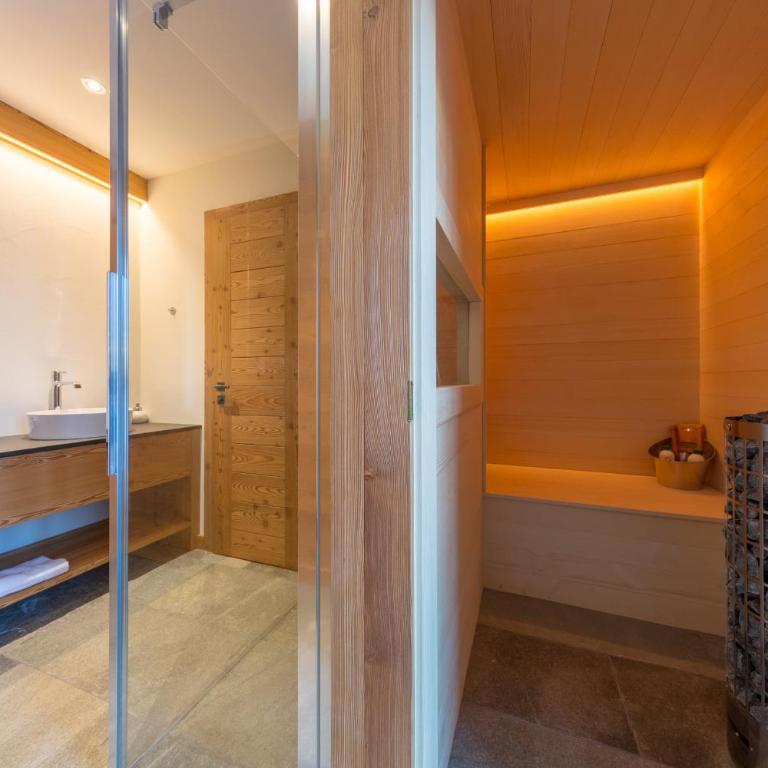 Oak Tree Chalet - on the ski slope - luxury! - Chalet - 13