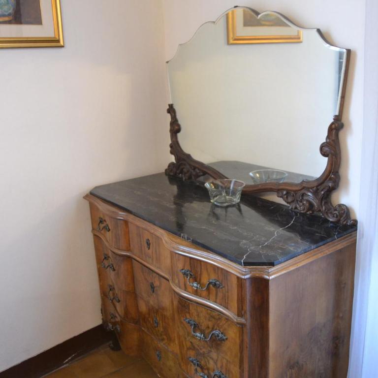 Time Out - Camera Singola con Bagno in Comune - 5