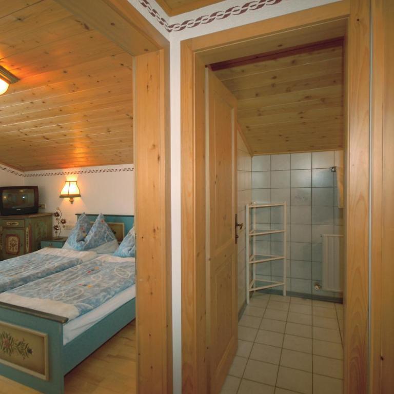 Frühstücks- & Apartmenthaus Maislau - Doppelzimmer - 8