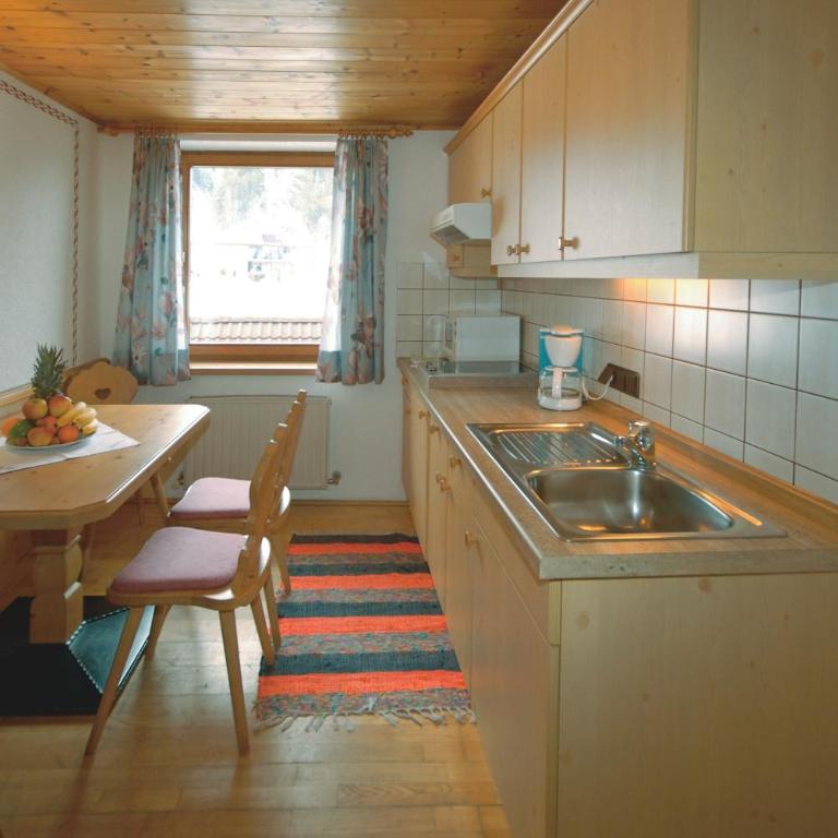 Frühstücks- & Apartmenthaus Maislau - Apartment mit 2 Schlafzimmern - 3
