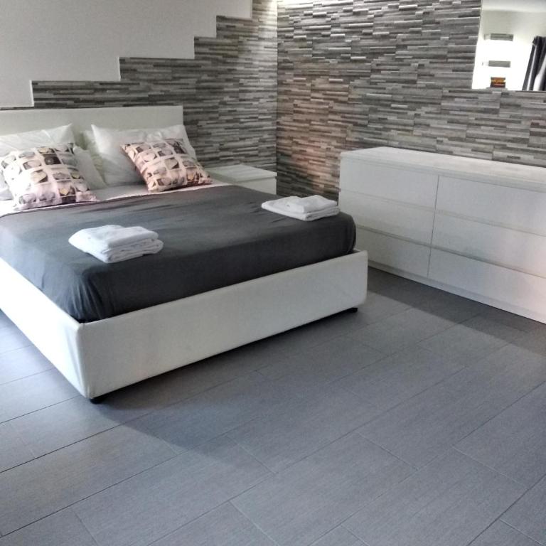 Casa di Carlo e Vale - Four-Bedroom Apartment with Balcony - 9