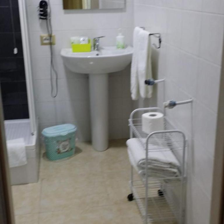 Napul'è - Standard Double Room with Fan - 9
