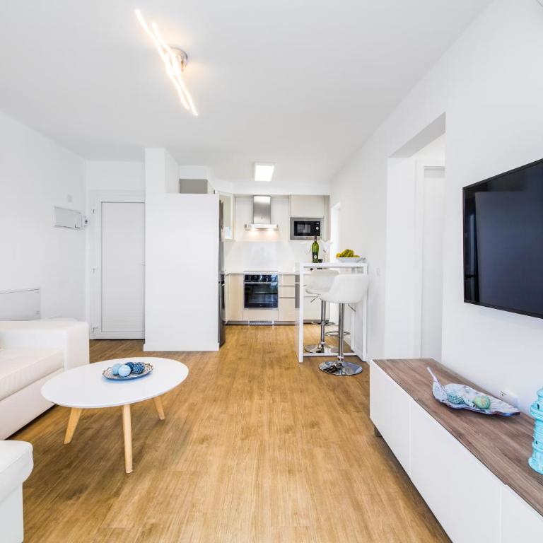 Flower Beach Suite 1 - Apartamento - 21