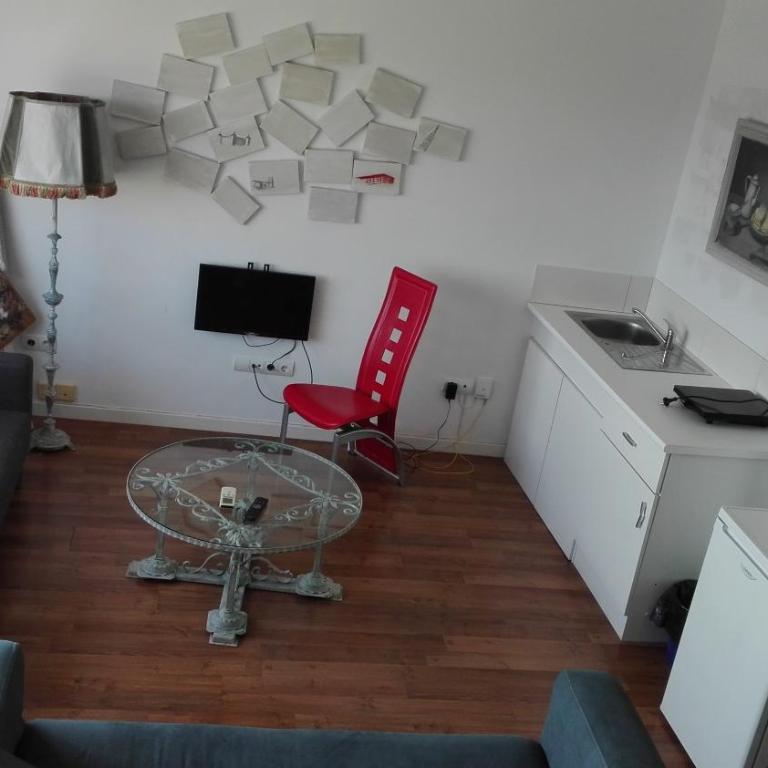 TOLETUM low cost LOFTS dúplex diáfanos o 2dormitorios PARKING Municipal Gratis al aire libre a 100m - Apartamento Dúplex - 2