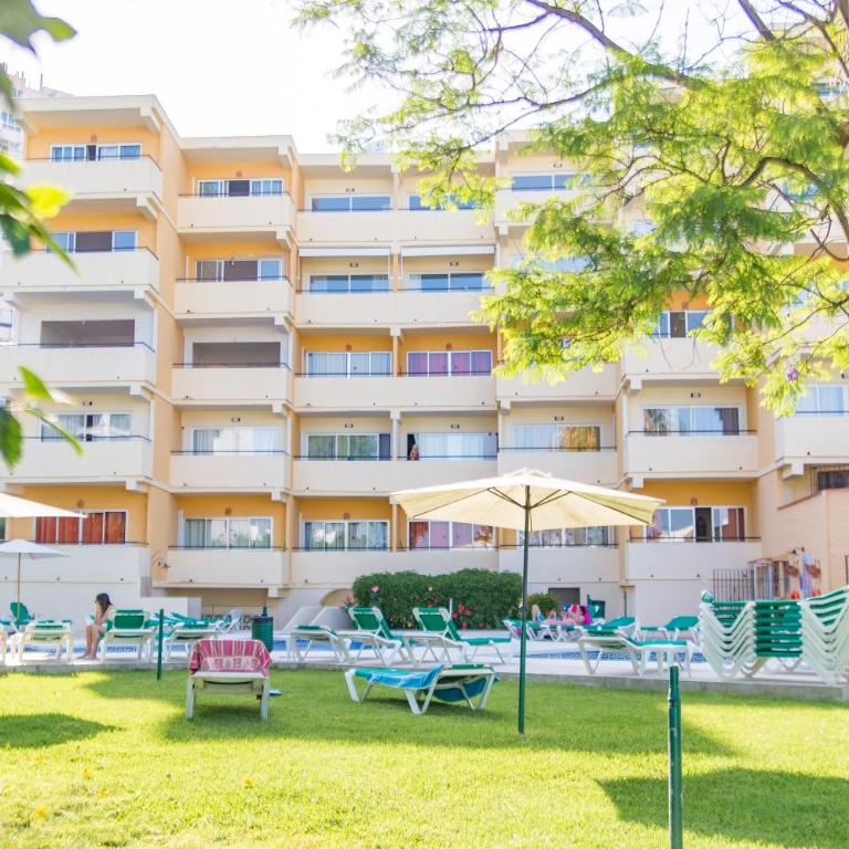 New Apartment Near the Beach & Train Station in Club Playa Flores - Apartamento de 1 dormitorio - 27