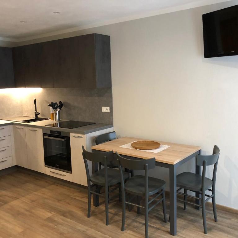 PETITE MAISON a 50 passi dalla funivia !!! - Appartamento - 7