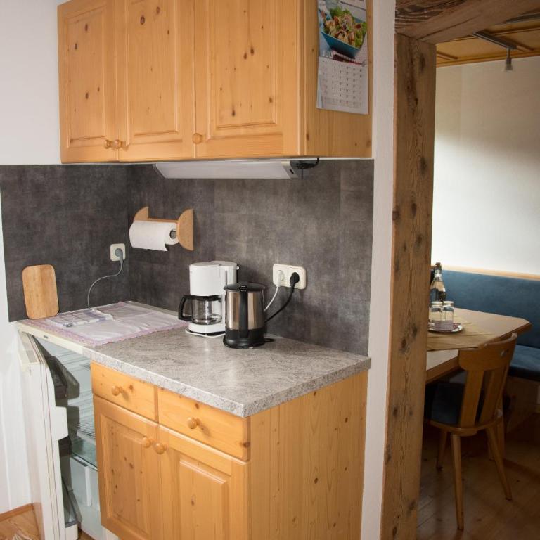 BIO-Bergbauernhof Ederhias - Familienzimmer mit Balkon - 10