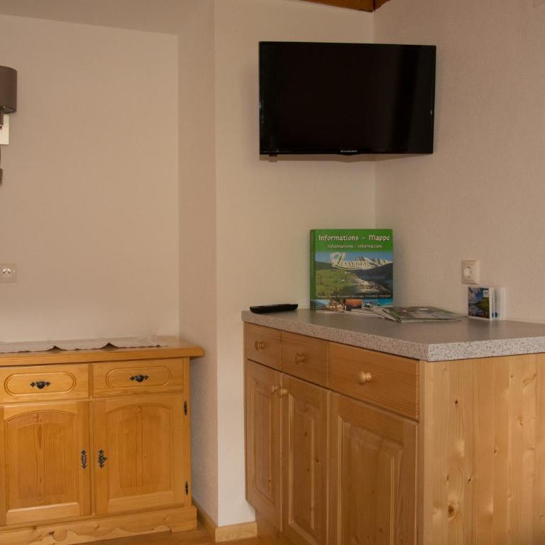 BIO-Bergbauernhof Ederhias - Familienzimmer mit Balkon - 3