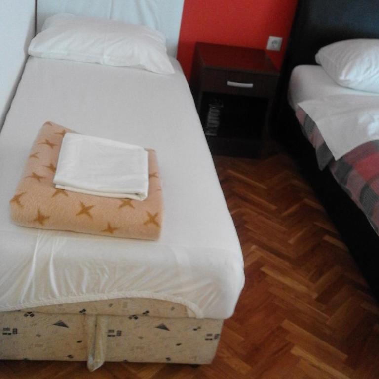 Apartments Ratković - Apartman sa 2 Spavaće Sobe i Terasom (6 Odraslih Osoba) - 23