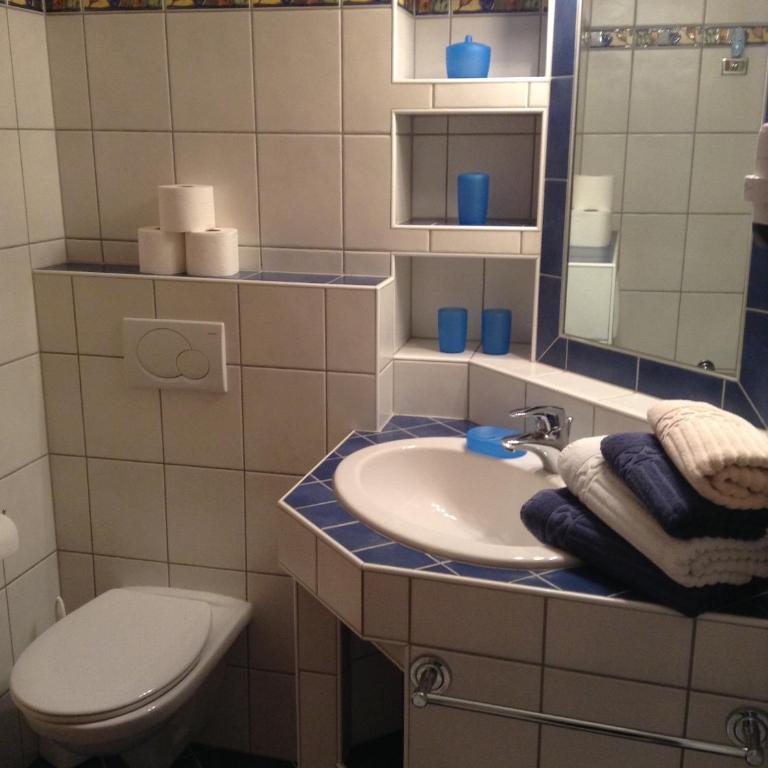 Appartements Schwarzvilla - Apartment mit 1 Schlafzimmer und Balkon - 7