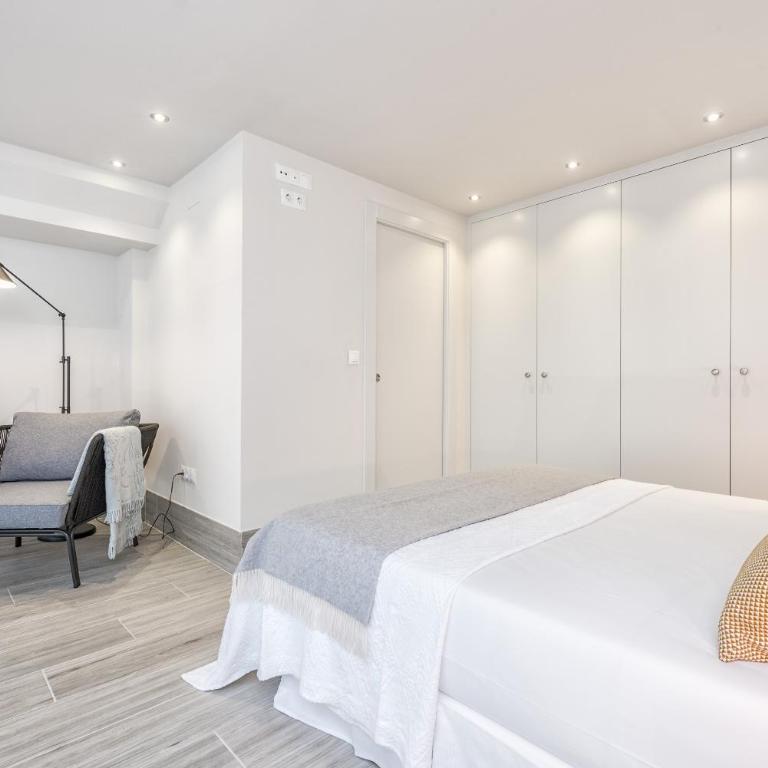 iloftmalaga Estación Central - Loft Duplex, Calle Edward Elgar 4 - 8