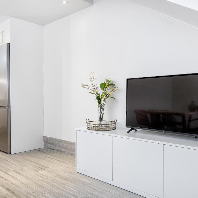 iloftmalaga Estación Central - Loft Duplex, Calle Edward Elgar 4 - 12