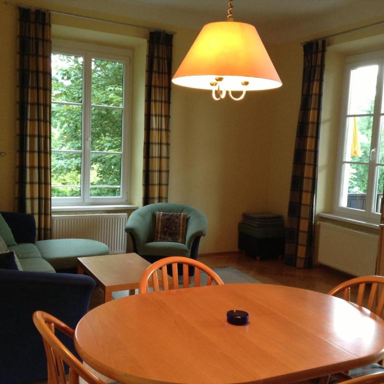 Villa Engstler - Appartments - Apartment mit 2 Schlafzimmern und Balkon - 16