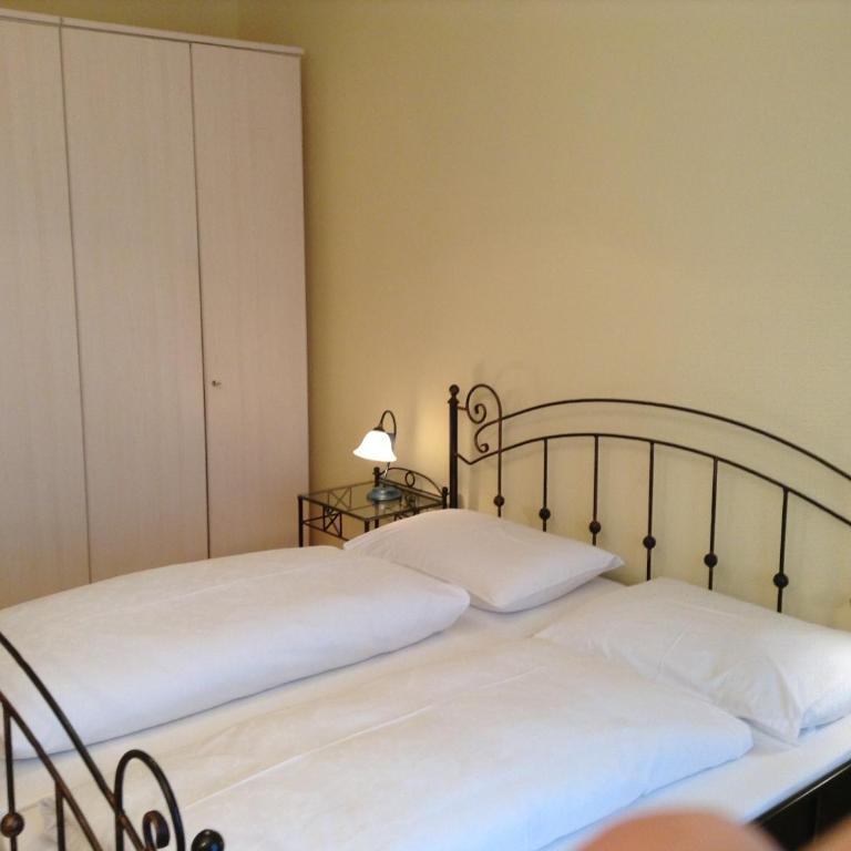 Villa Engstler - Appartments - Doppelzimmer - 3