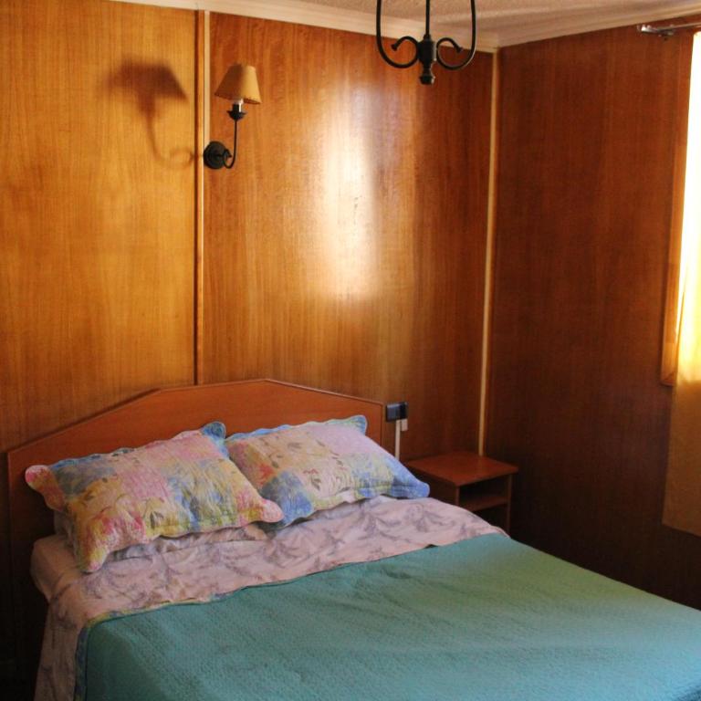 Hostal Dinamarca - Habitación Individual con baño privado - 1