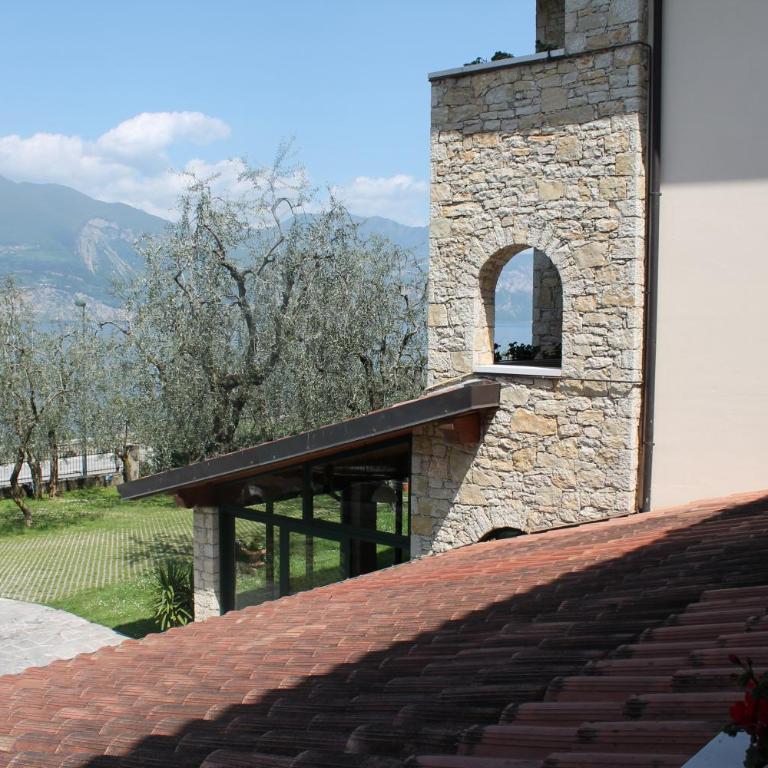 Hotel Veronesi - Camera Matrimoniale Superior con Balcone e Vista Lago - 5