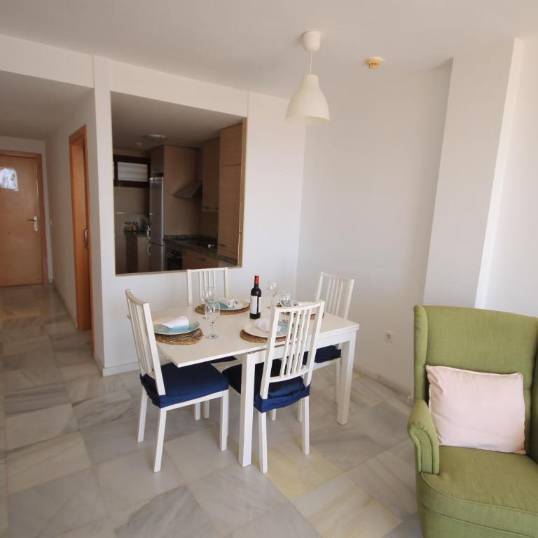 Panorama de Nerja - Apartamento con vistas a la piscina - 5