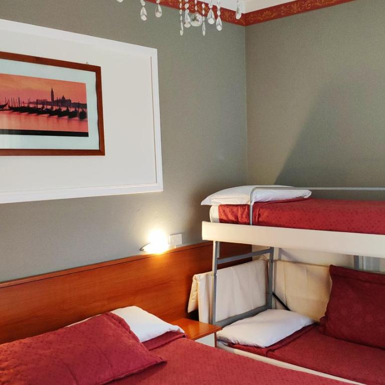 Hotel Minerva - Camera Familiare - 3