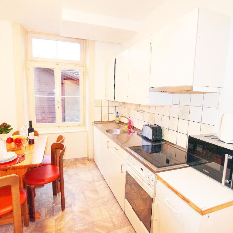 Ferrari Apartment - Two-Bedroom Apartment - 8