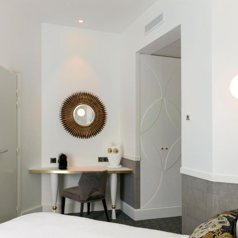 Continental Hotel - Chambre Intemporelle - 18