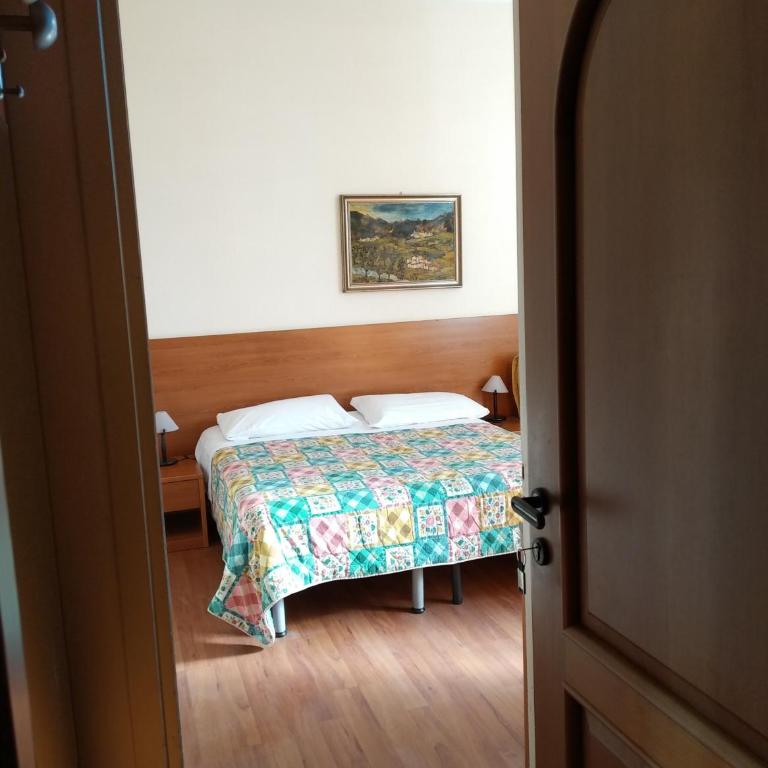 Hotel Lucciola - Camera Matrimoniale Standard - 6