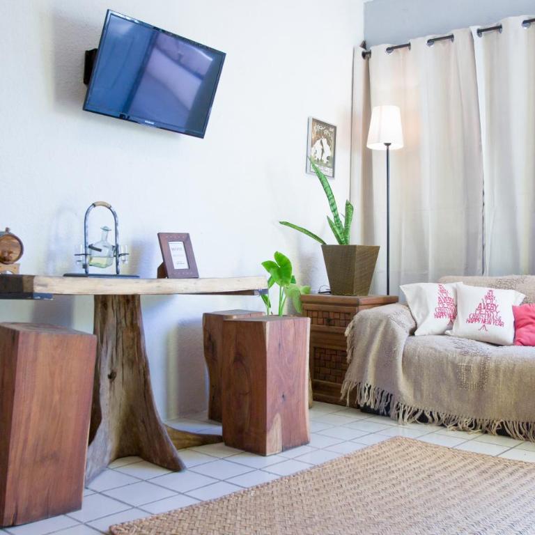 Cactus House - Two-Bedroom Townhouse - 4
