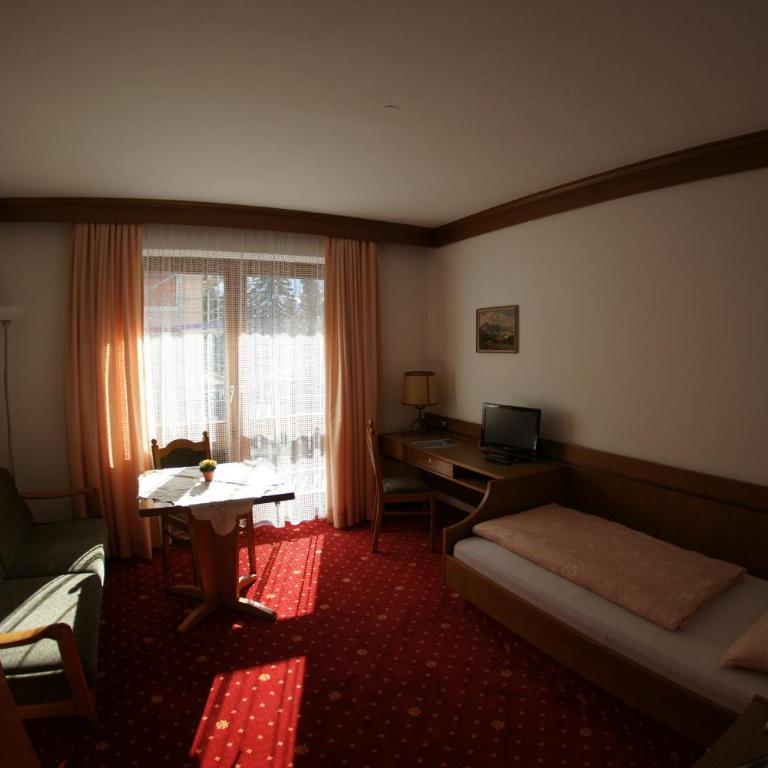 Hotel St. Georg - Einzelzimmer mit Balkon - 2
