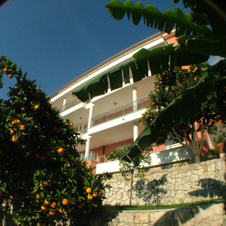 The blue house, lovely apartment in the Côte d'Azur for 6 people - Apartment - 36