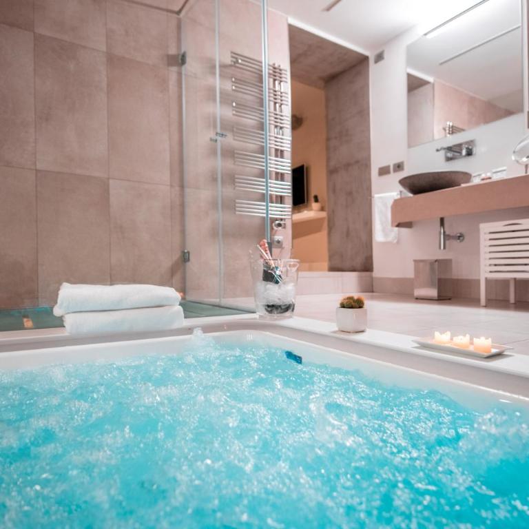 Antica Dimora Magi - Suite Luxury con Vasca Idromassaggio - 8