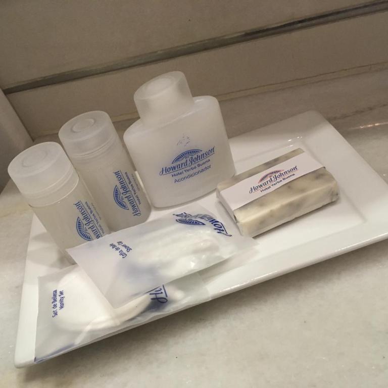 Howard Johnson Hotel Yerba Buena - Suite con cama extragrande - No fumadores - 3