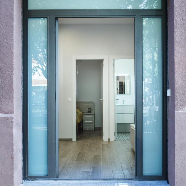 Beautiful Apartment 20 minutes from city center - Apartamento - 20
