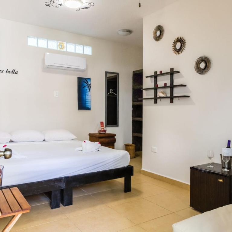 Moonshine Hotel - King Room - 1