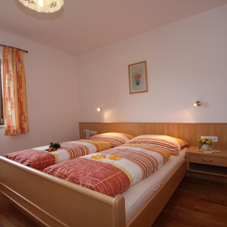 Bauernhof Hundbichl - Comfort Apartment mit zwei Schlafzimmern und Balkon - 1