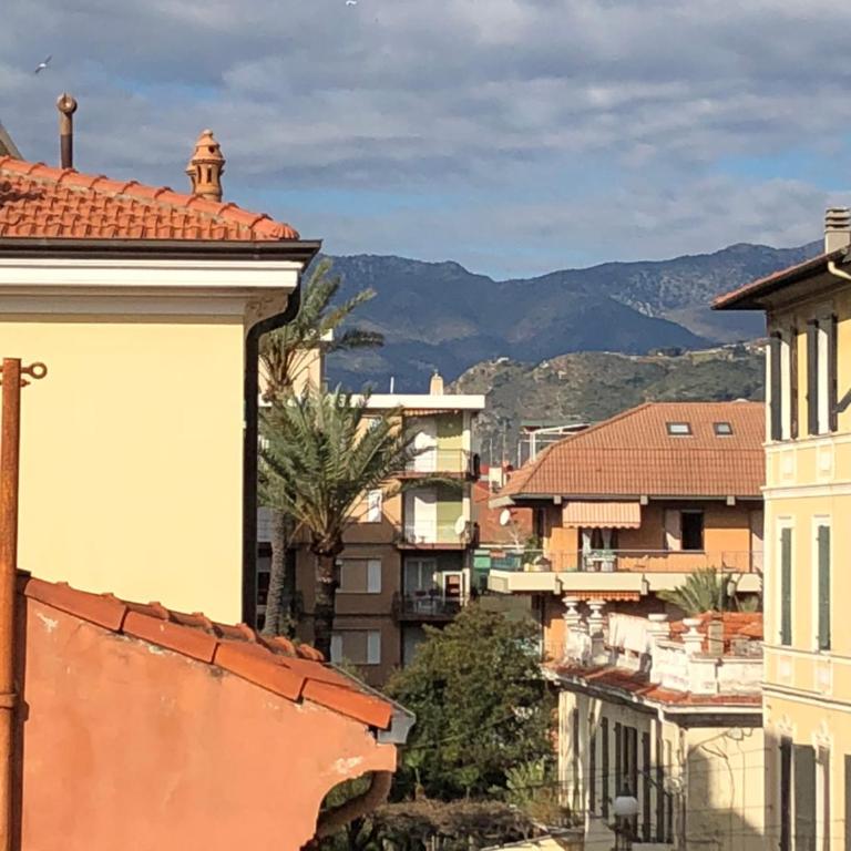 B&B Borgo Marina - Camera Familiare con Terrazza - 10