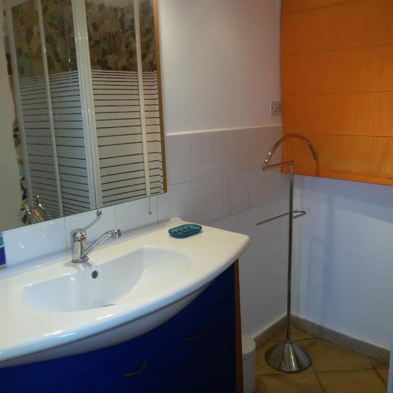 Villa Giannì - Apartment with Garden View - 8