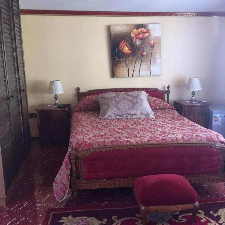 Hostal Gipuzkoa - Superior Queen Room - 3