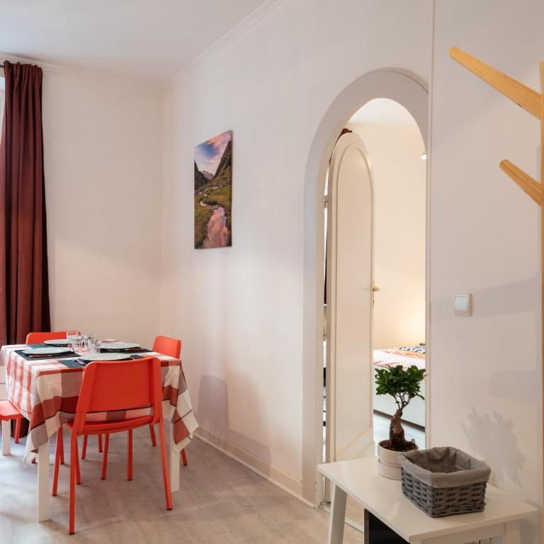 Appartement cœur de ville - Wifi - Lave-sèche linge - Appartement - 6