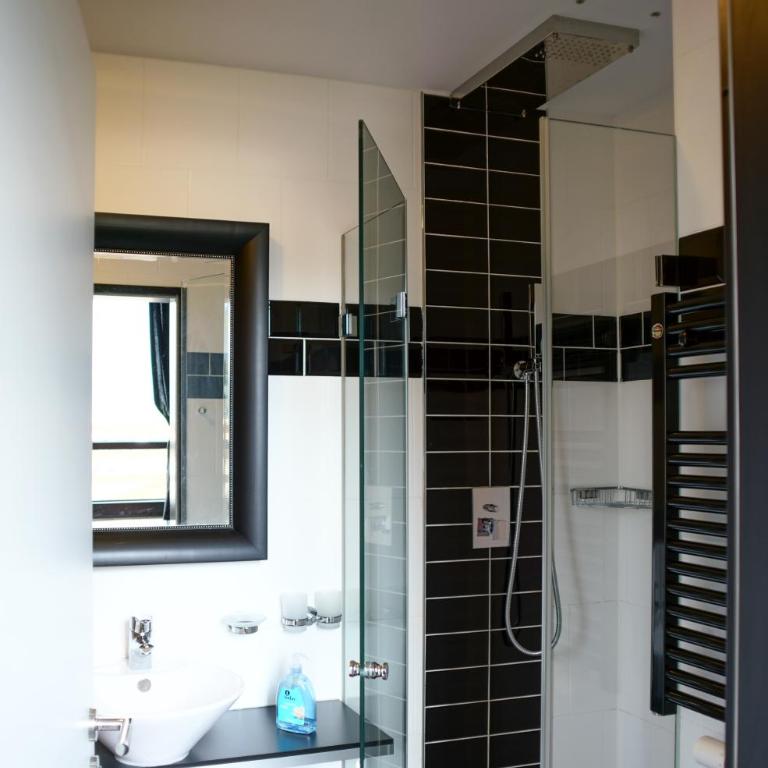 Design Hotel ALPENLIEBE - - - - Boutique-Flair - - - - - Standard Zweibettzimmer - 7