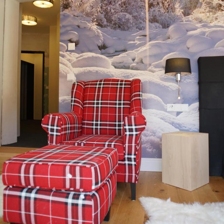 Design Hotel ALPENLIEBE - - - - Boutique-Flair - - - - - Superior Zimmer mit Kingsize-Bett und Balkon - 12