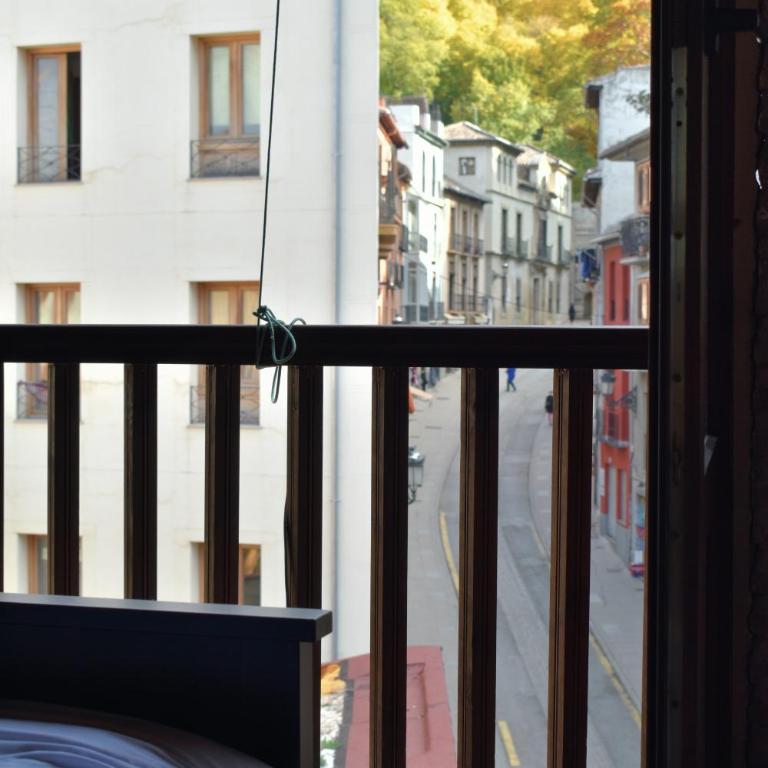 Urban Suites Granada - Superior Apartment - 8