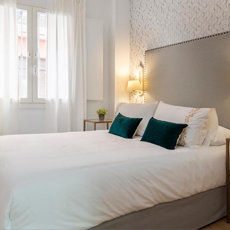 Genteel Home Baños - Apartamento de 2 dormitorios con patio - 12