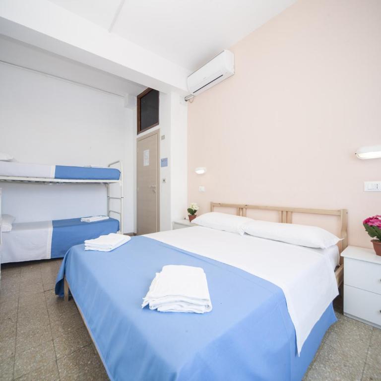 Hotel Colombo - Quadruple Room - 3