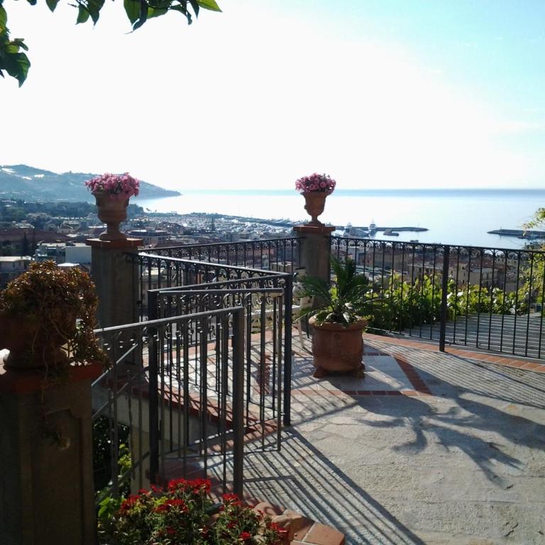 La Casa Del Sole - Camera Tripla con Vista Mare - 5