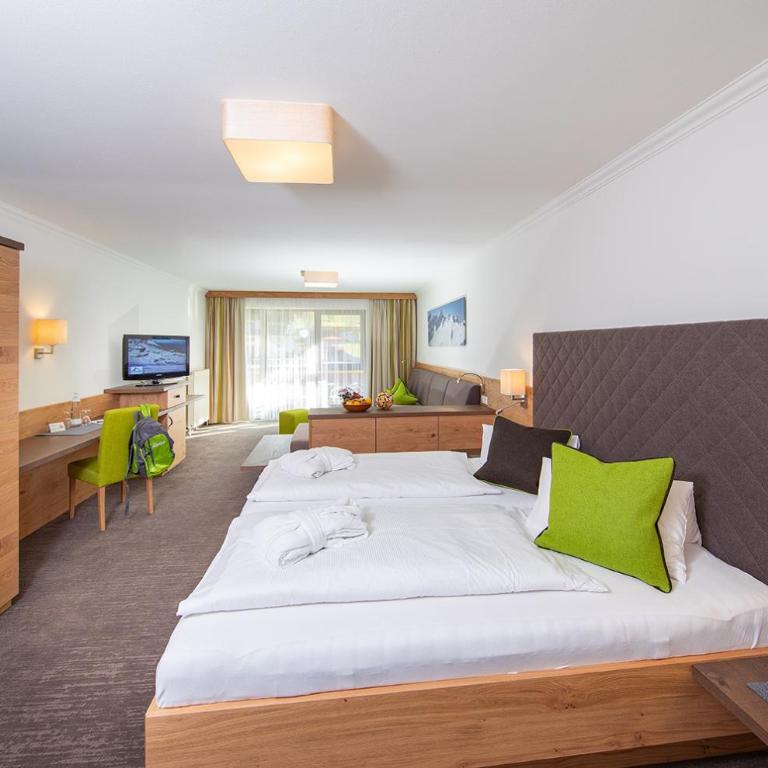 Hotel Tauernhof I Zell am See-Kaprun Sommerkarte inklusive - Suite mit Balkon - 8