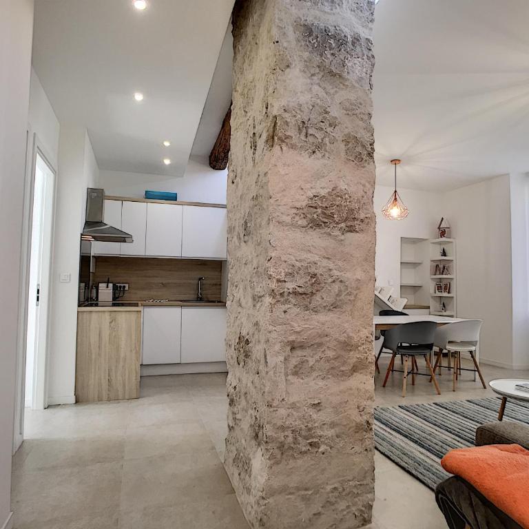 Nestor&Jeeves - HOUSE OF CARDS - Central - Very close sea - Apartment - 5