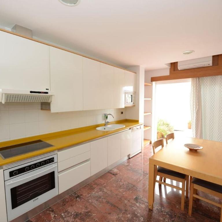 ESPECTACULAR ATICO CON TERRAZA A 50 MT PLAYA CANTERAS - Apartamento - 2