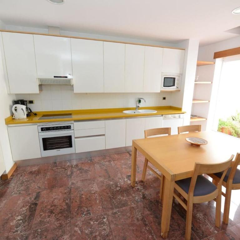 ESPECTACULAR ATICO CON TERRAZA A 50 MT PLAYA CANTERAS - Apartamento - 5