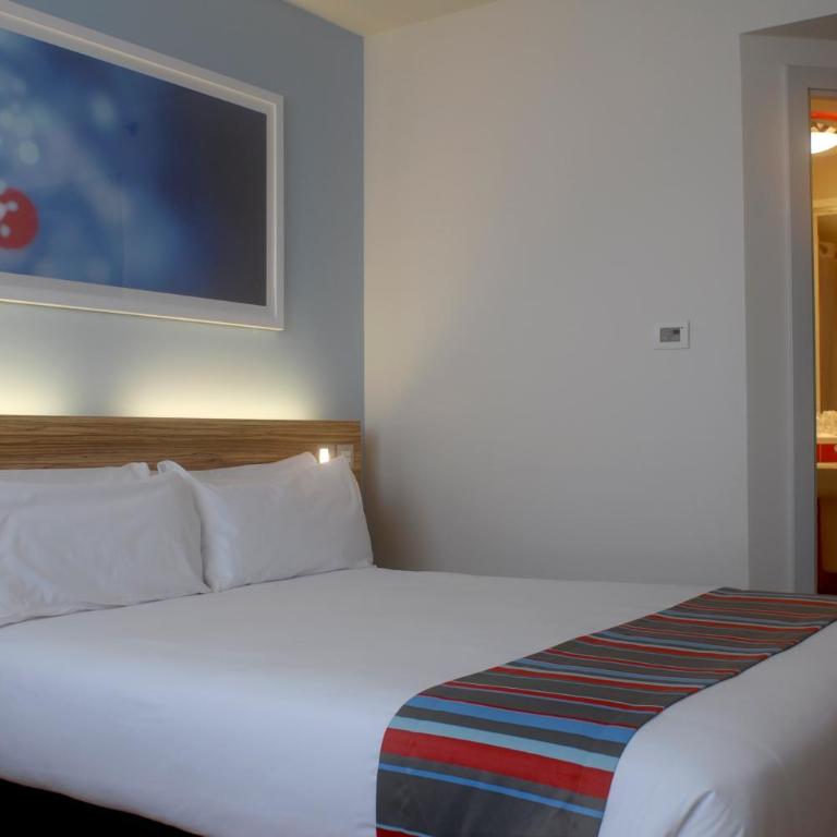 Travelodge Barcelona Poblenou - Double Room - 6