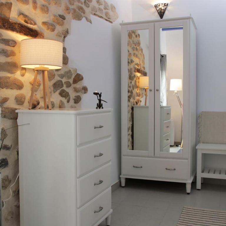 La Vila Feliz, gemütliche private Duplex-Ferienwohnung im typischen Fischerhaus mit fantastischem Meerblick - Apartment - Split Level - 9
