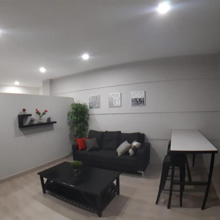 NUEVOS DEPARTAMENTOS CENTRO HISTÓRICO A 200 MTS DEL MALECÓN - Apartamento - 13